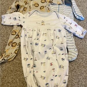 0–3 Month Sleepers Bundle – Zip + Gown (3 Pieces)